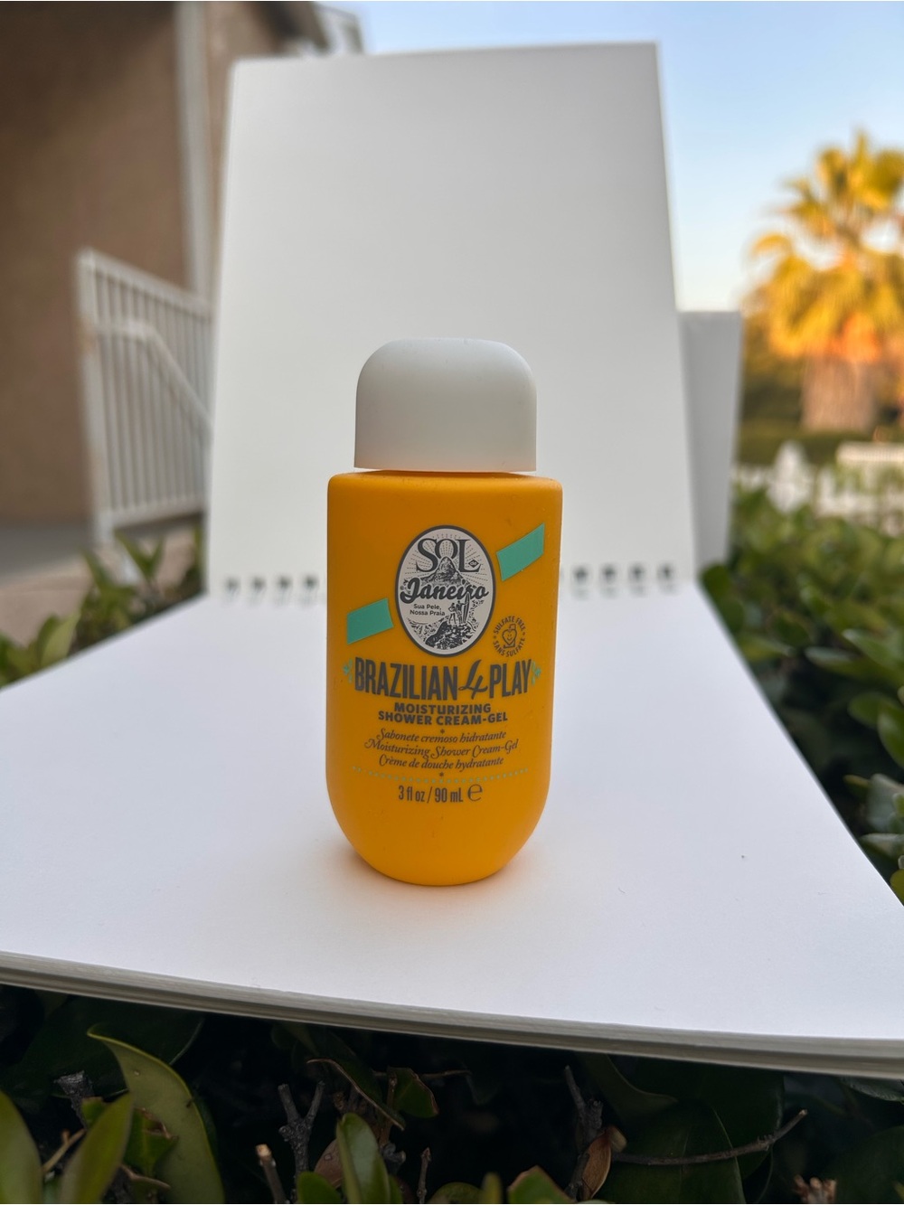 Sol de Janeiro Brazilian 4-Play Moisturizing Shower Cream-Gel - Yellow